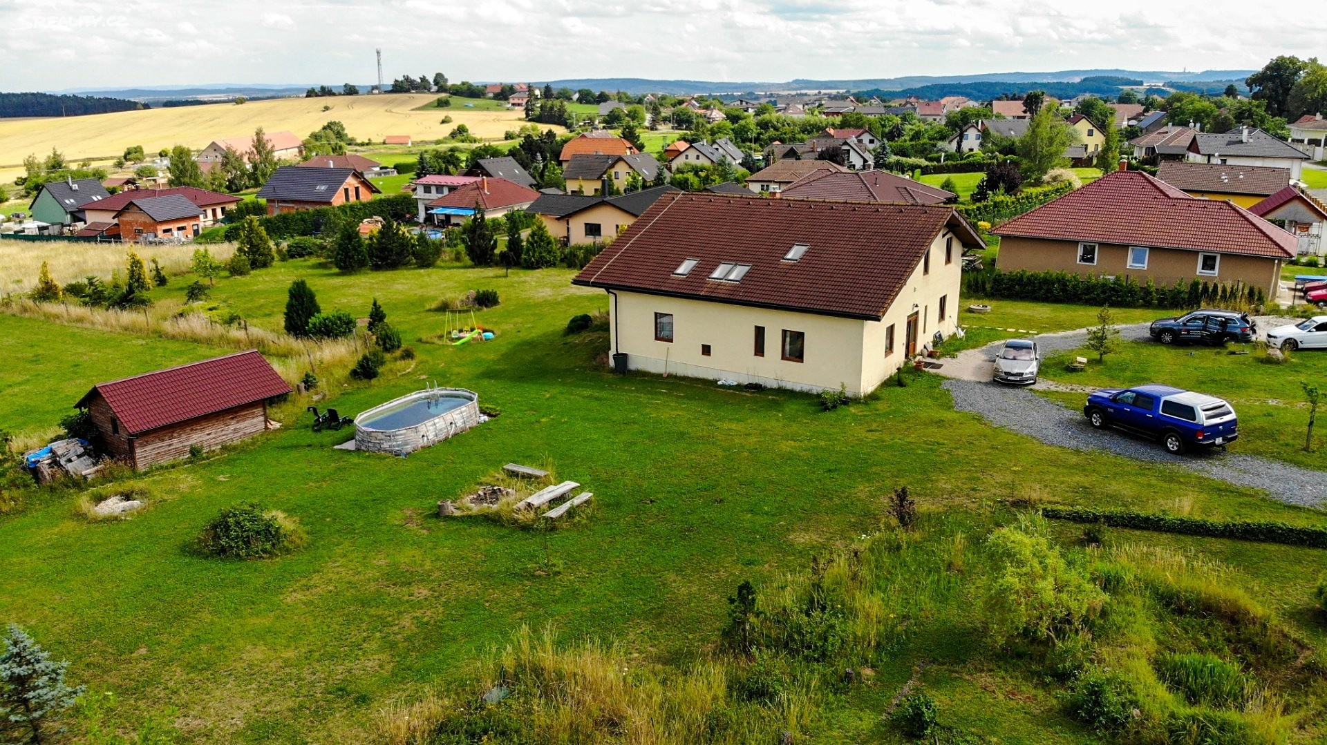 Prodej  rodinného domu 290 m², pozemek 4 500 m², Buková u Příbramě, okres Příbram