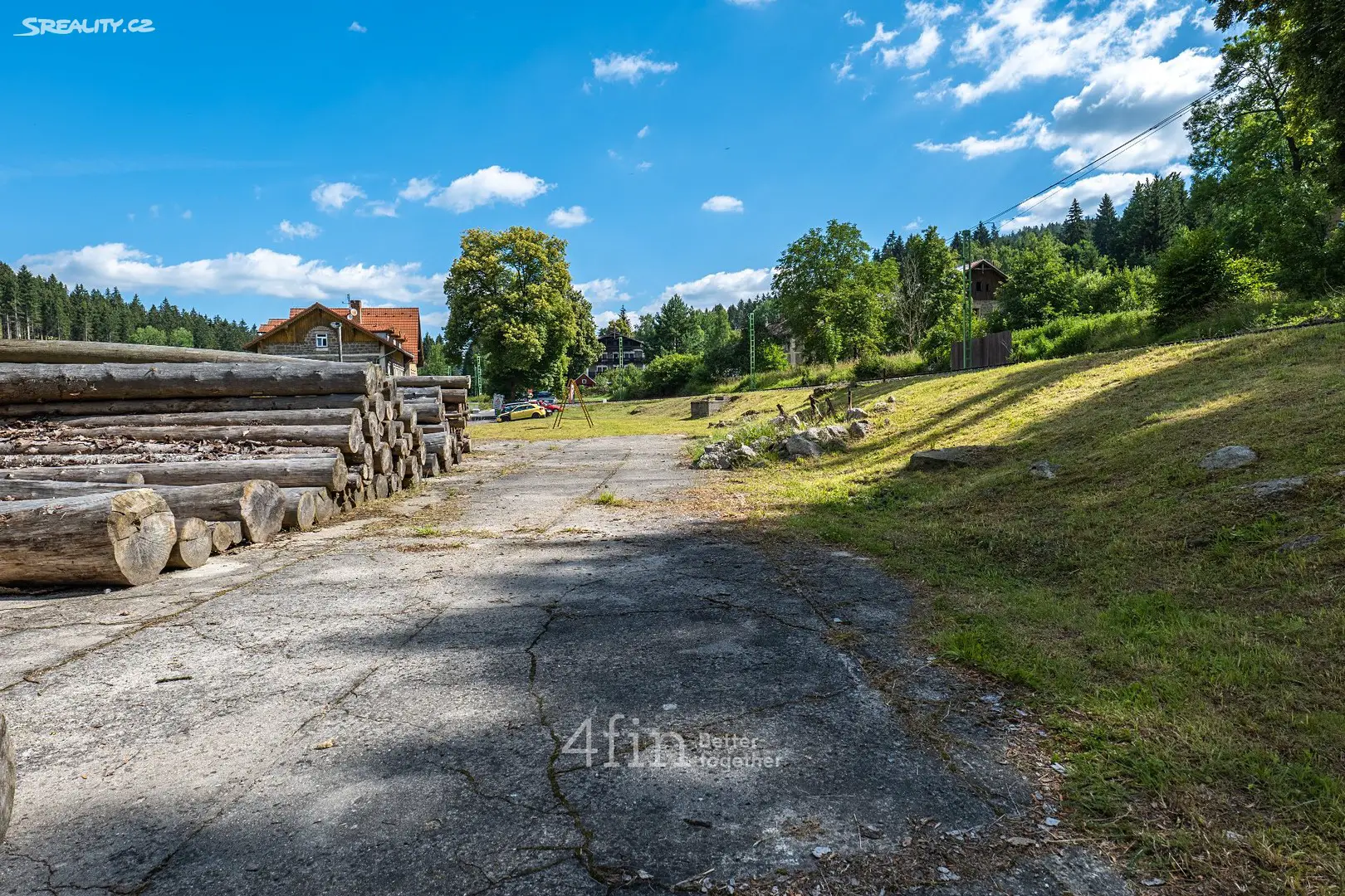 Prodej  komerčního pozemku 1 454 m², Loučovice, okres Český Krumlov