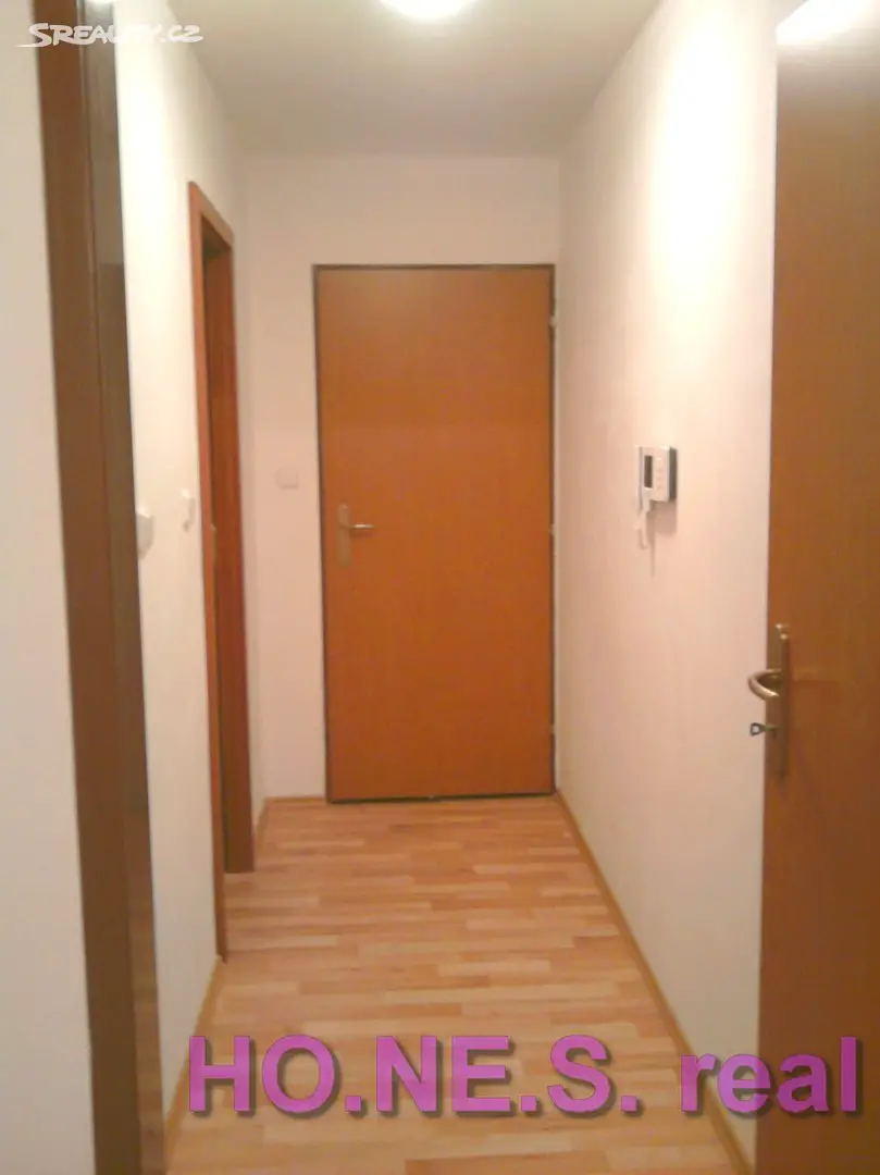Pronájem bytu 2+1 79 m², Hněvotín, okres Olomouc