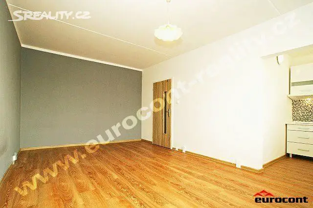 Pronájem bytu 1+1 35 m², Benkova, Praha 4 - Chodov