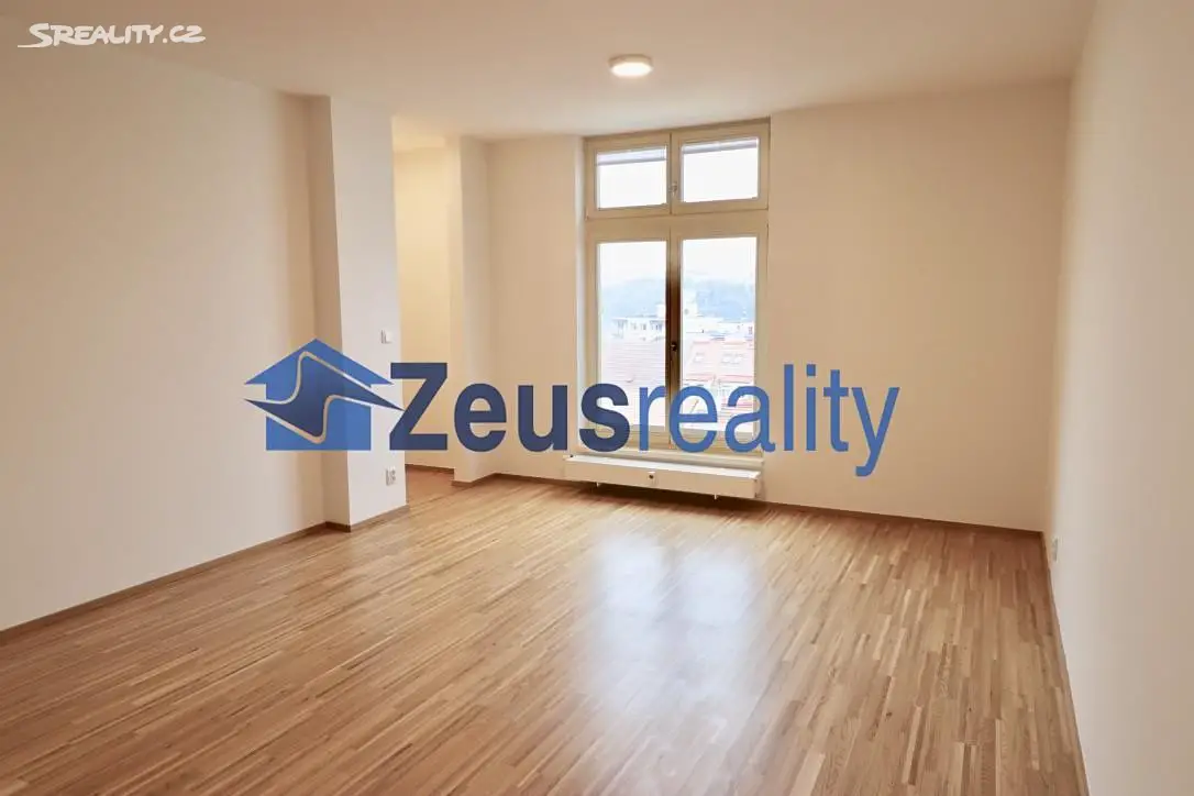 Pronájem bytu 1+1 114 m² (Mezonet), Pod vilami, Praha 4 - Nusle