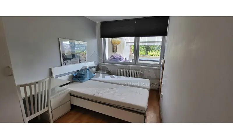 Pronájem bytu 2+1 80 m², Praha 5 - Smíchov