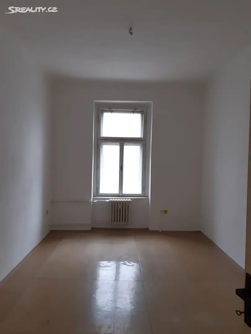 Pronájem bytu 3+1 60 m², Korunovační, Praha 7 - Bubeneč