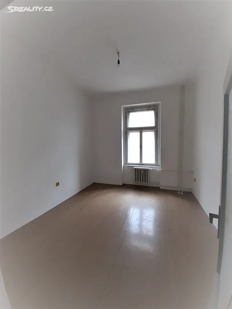 Pronájem bytu 3+1 60 m², Korunovační, Praha 7 - Bubeneč