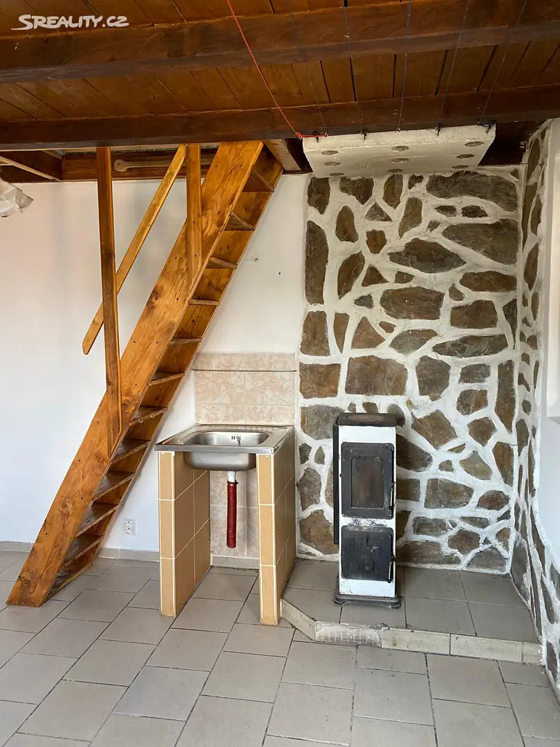 Prodej  chaty 54 m², pozemek 387 m², Ostrov - Liticov, okres Karlovy Vary