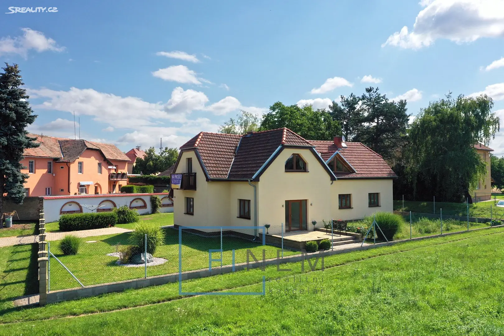 Prodej  rodinného domu 182 m², pozemek 692 m², Nová Ves - Staré Ouholice, okres Mělník