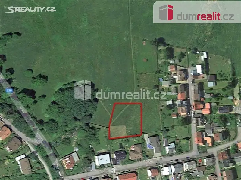 Prodej  stavebního pozemku 1 566 m², Karlovy Vary - Stará Role, okres Karlovy Vary