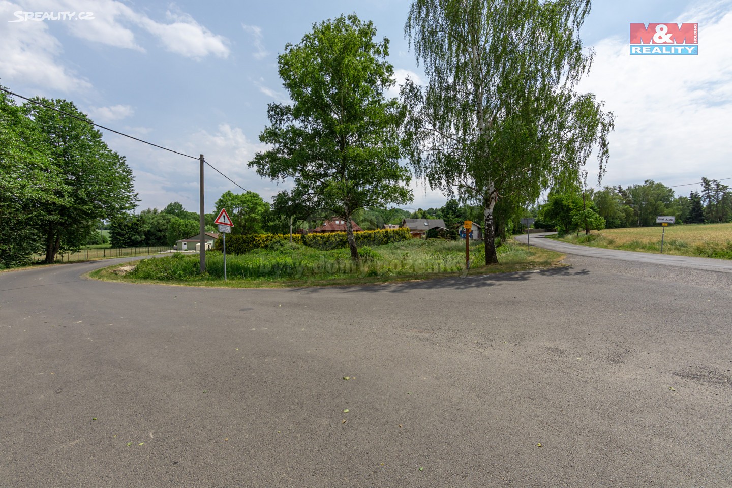 Prodej  stavebního pozemku 1 000 m², Lipová - Horní Lažany, okres Cheb