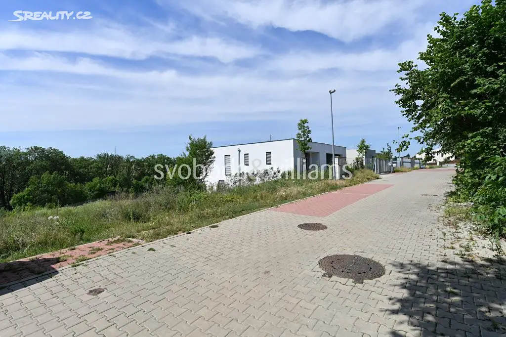 Prodej  stavebního pozemku 1 399 m², Na přídole, Praha - Slivenec