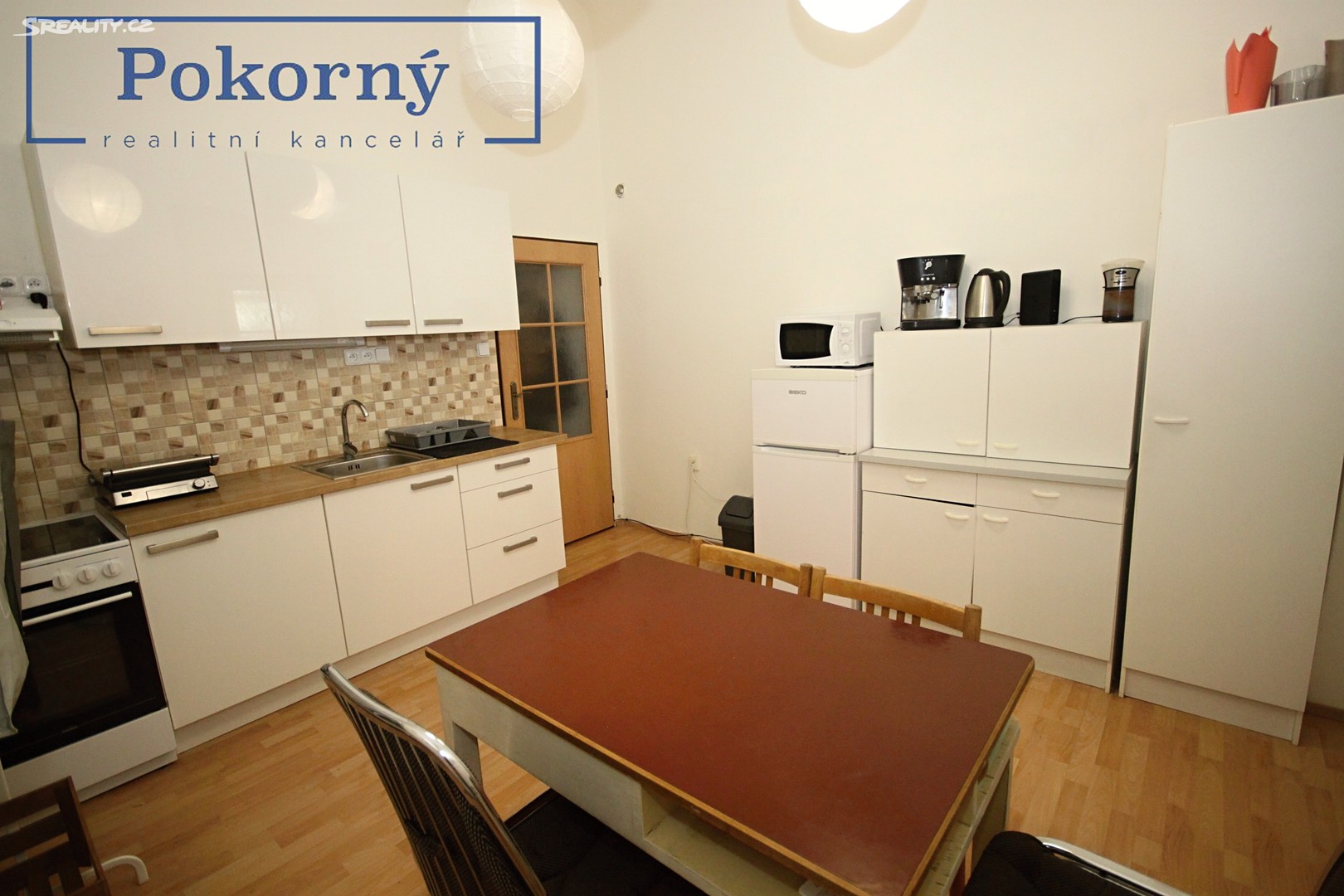 Pronájem bytu 1+1 54 m², Křižíkova, Praha 8 - Karlín