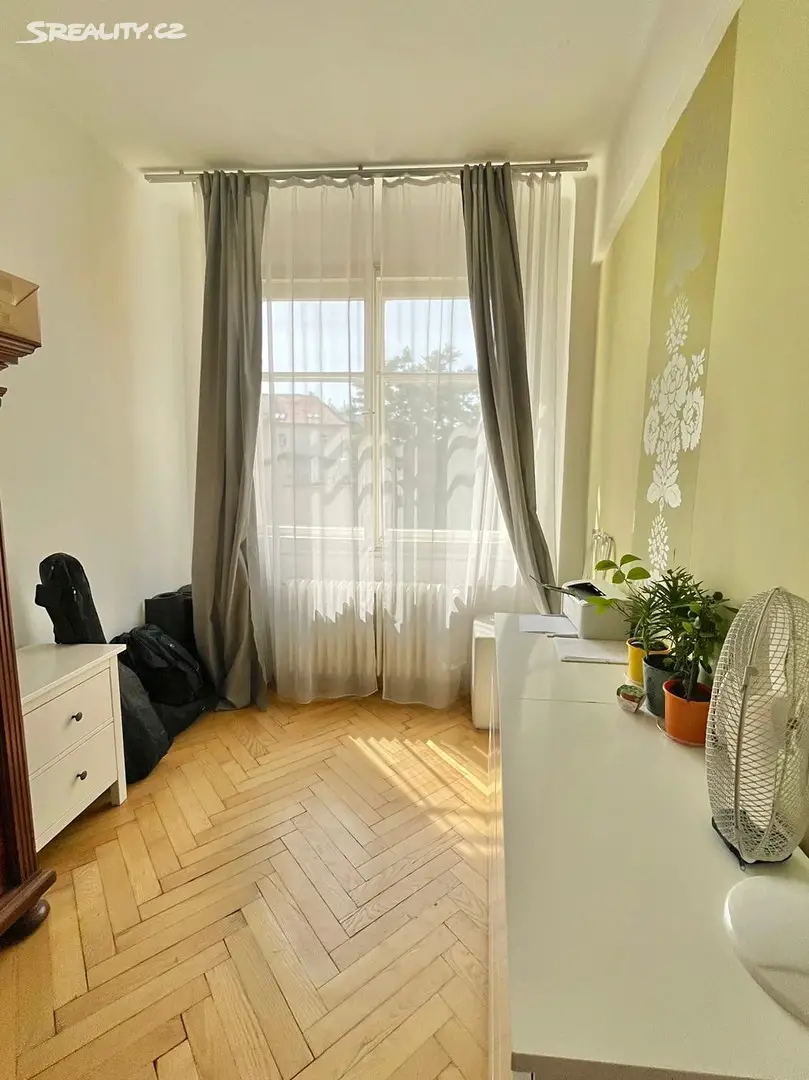 Pronájem bytu 2+1 75 m², Štěpánská, Praha 2 - Nové Město