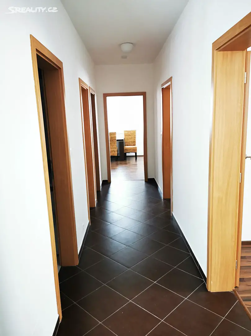Pronájem bytu 3+kk 74 m², Novodvorská, Brno - Žebětín