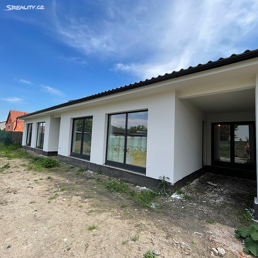 Prodej  rodinného domu 100 m², pozemek 379 m², Prostějov - Vrahovice, okres Prostějov