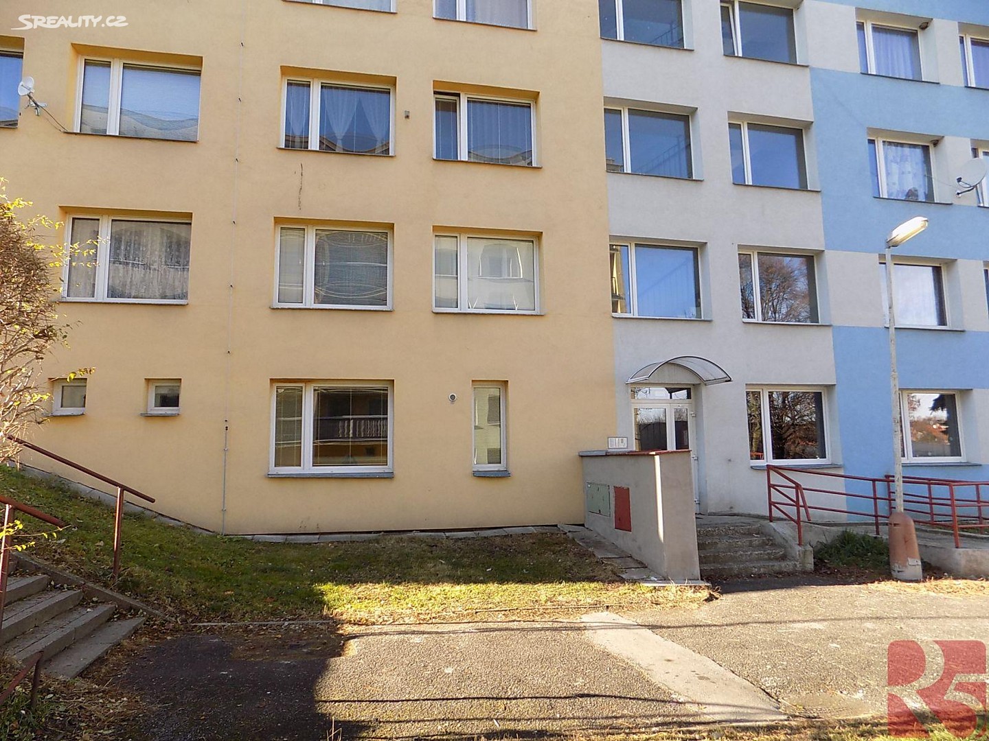 Pronájem bytu 1+kk 24 m², Rožmitálská, Březnice