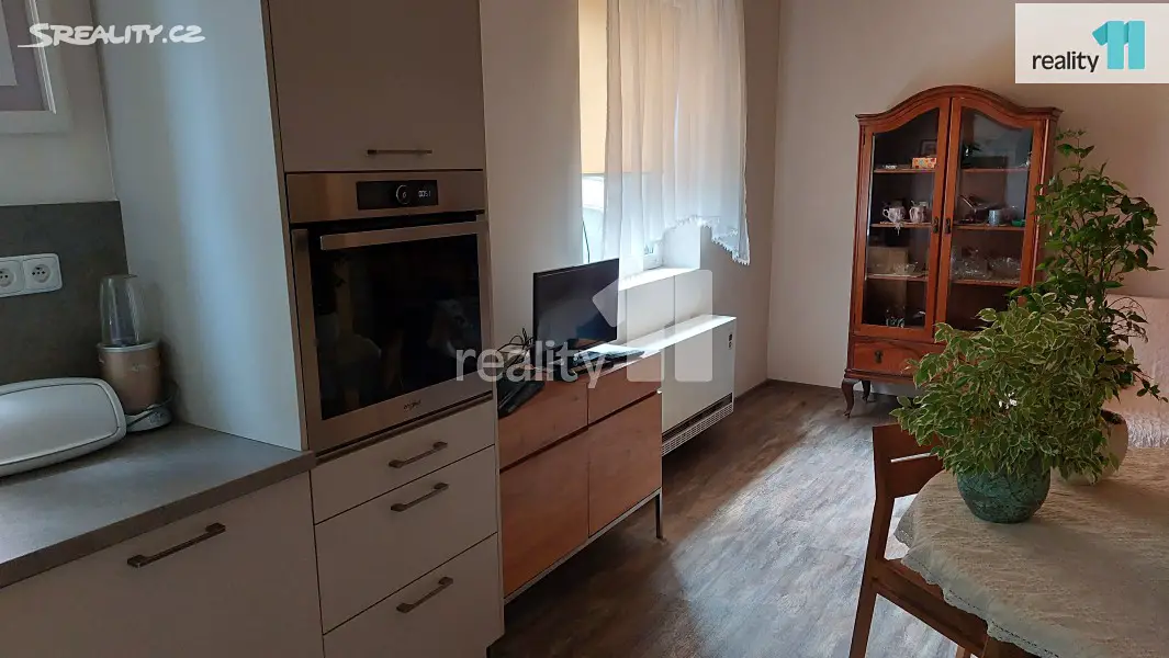 Prodej bytu 1+kk 38 m², Letecká, Libčice nad Vltavou