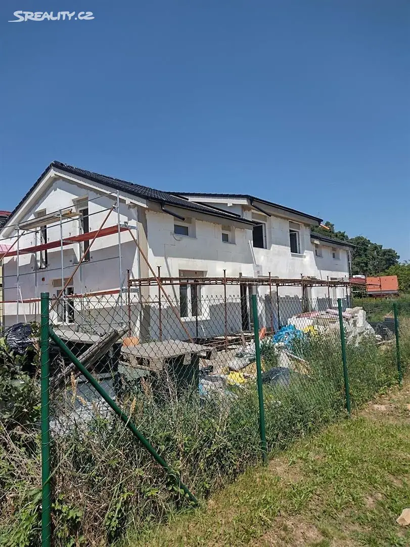 Prodej  rodinného domu 137 m², pozemek 832 m², Hvozdnice, okres Praha-západ
