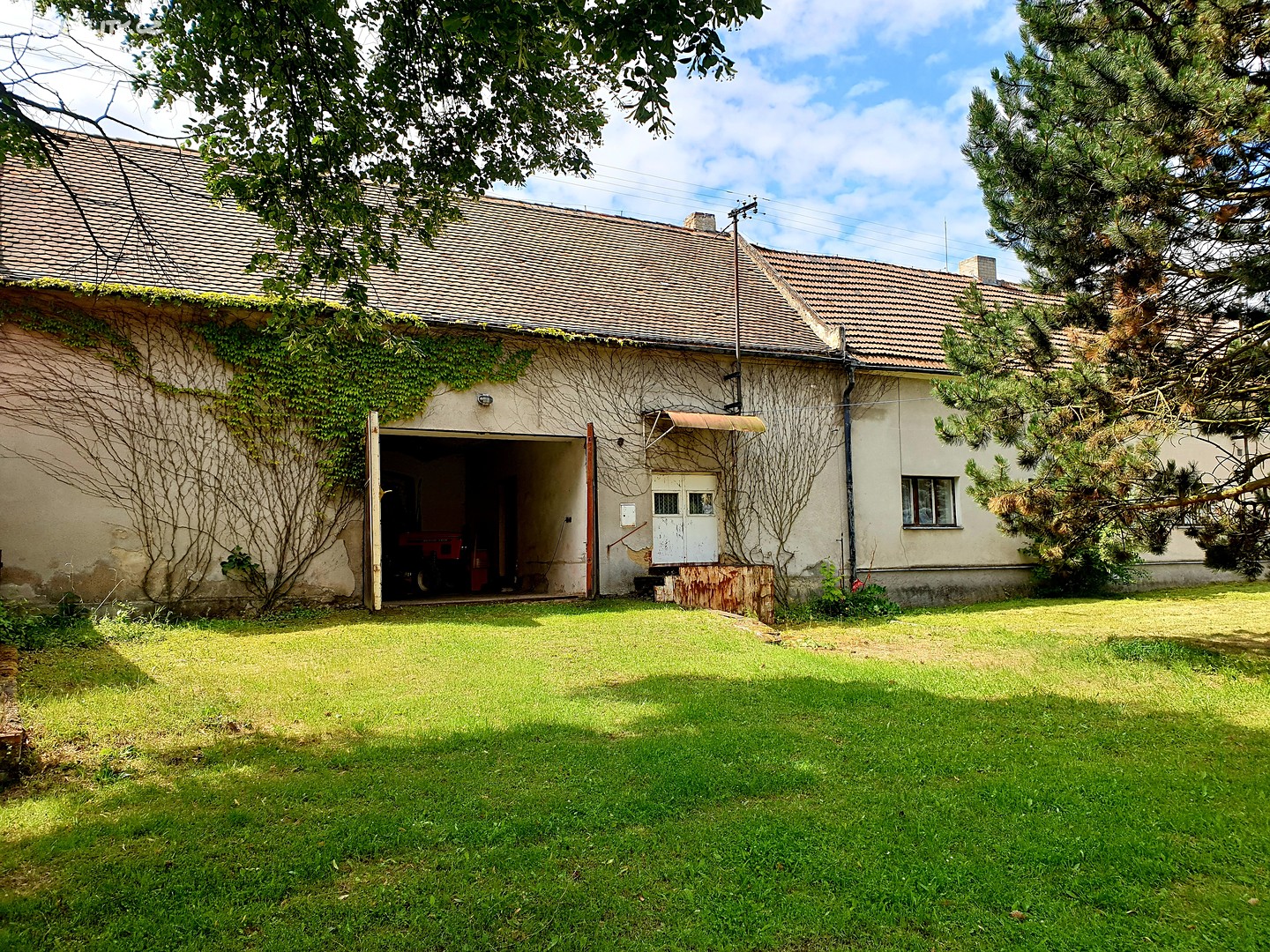 Prodej  zemědělské usedlosti 390 m², pozemek 2 140 m², Hvozd, okres Rakovník