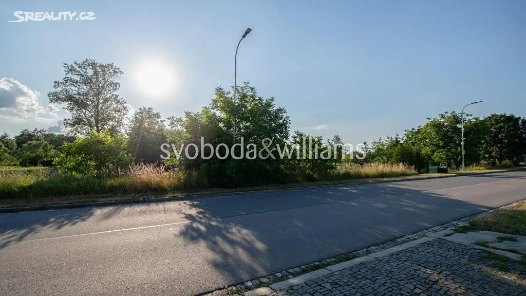Prodej  stavebního pozemku 5 335 m², Chropyně, okres Kroměříž