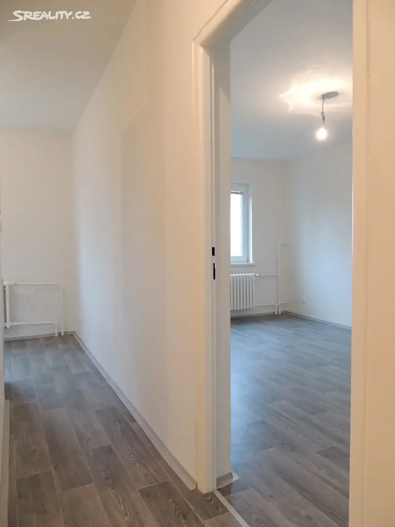 Pronájem bytu 1+1 35 m², Volgogradská, Ostrava - Zábřeh