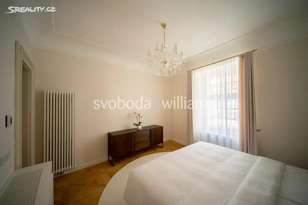 Pronájem bytu 3+1 124 m², Na Kampě, Praha 1 - Malá Strana