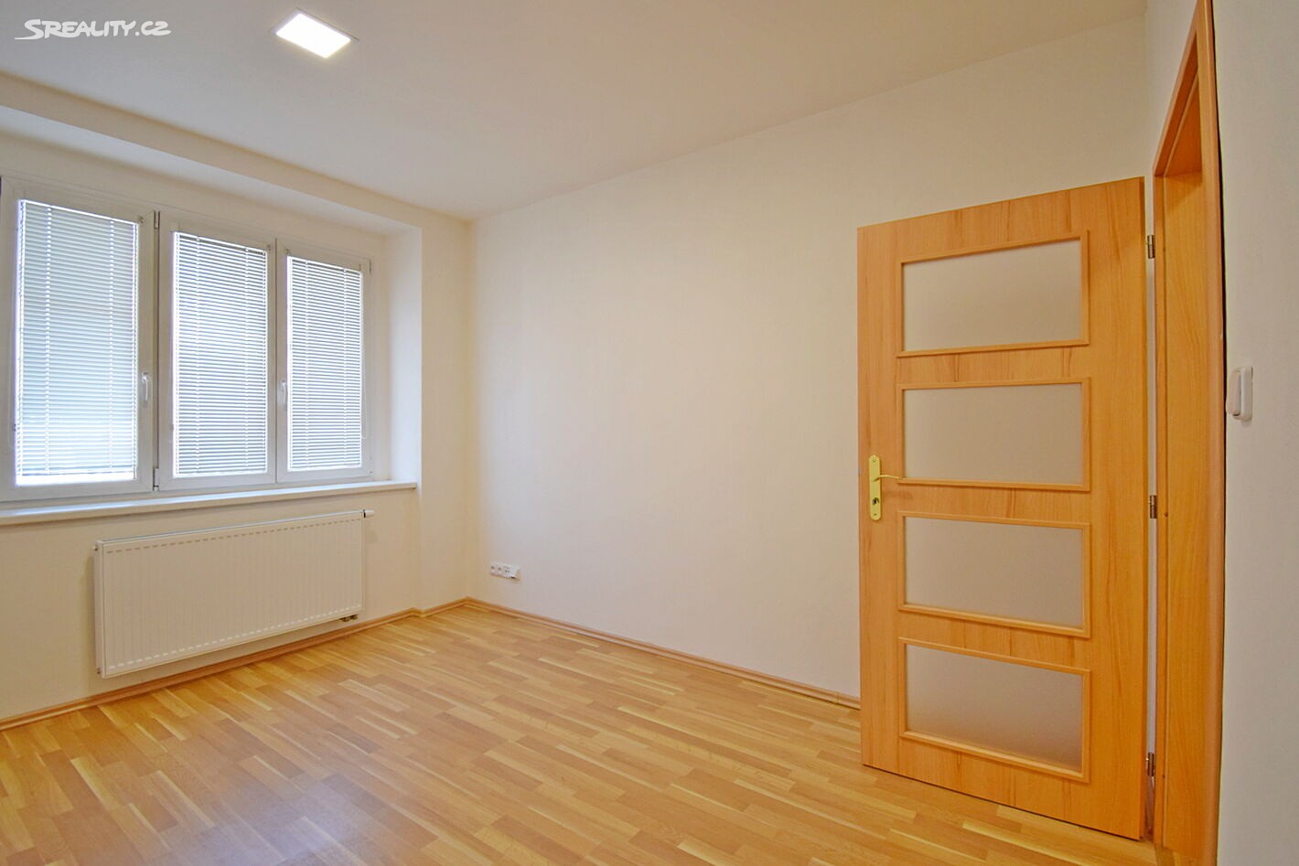 Pronájem bytu 3+kk 84 m², 5. května, Praha 4 - Nusle