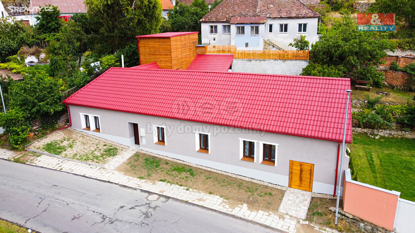 Prodej  rodinného domu 153 m², pozemek 350 m², Šatov, okres Znojmo