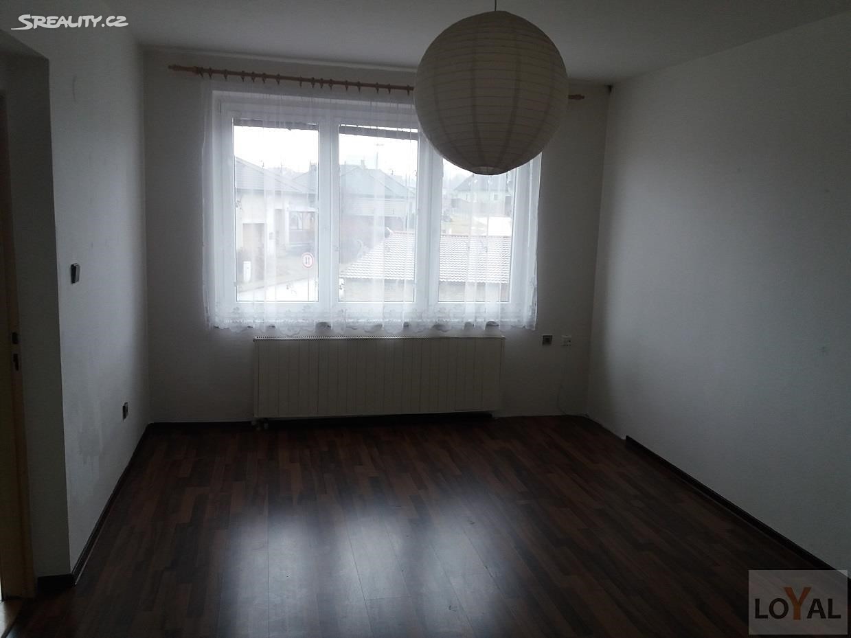 Pronájem bytu 4+1 85 m², Jarošov nad Nežárkou, okres Jindřichův Hradec