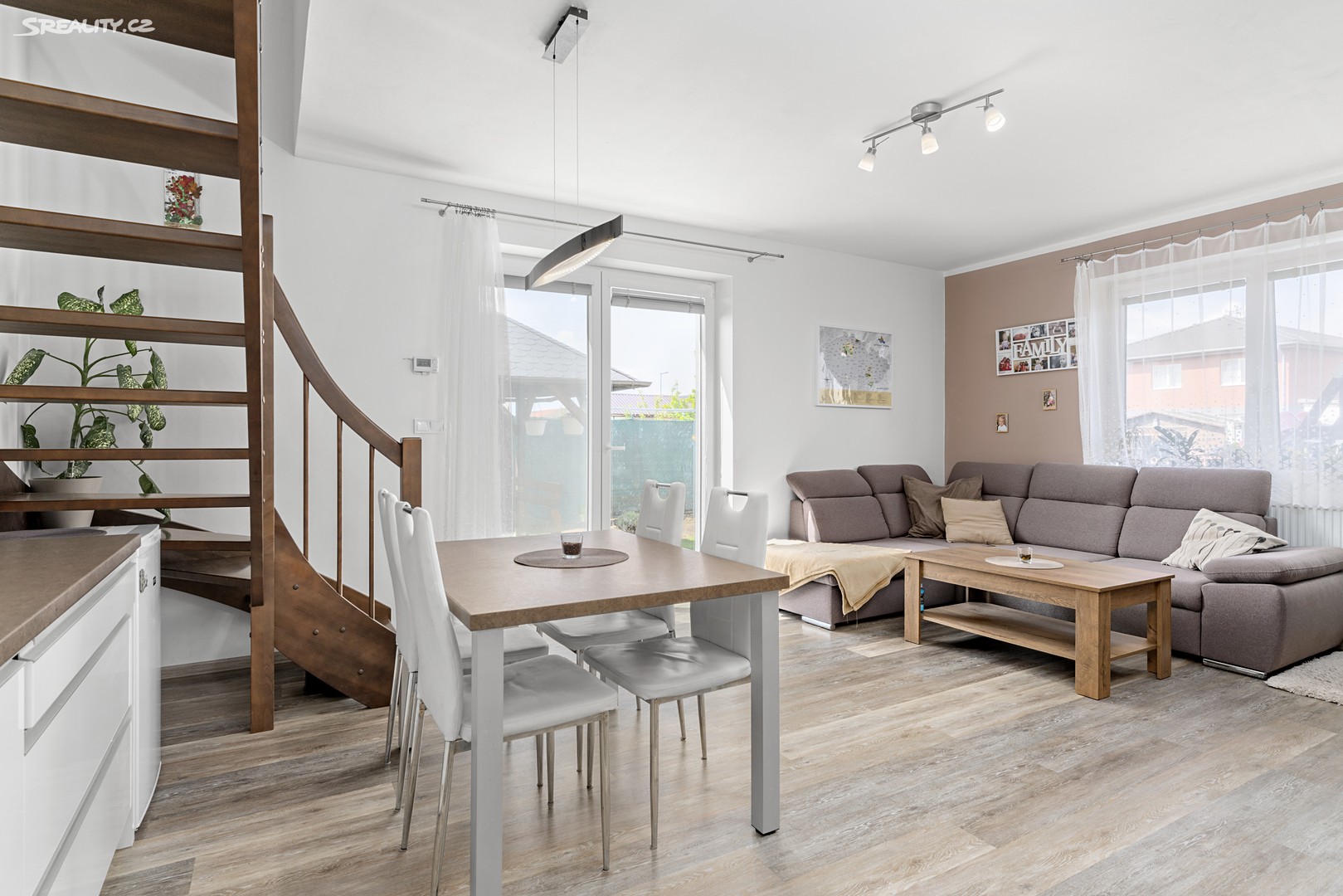 Prodej bytu 3+kk 76 m² (Mezonet), Do Haček, Chotětov