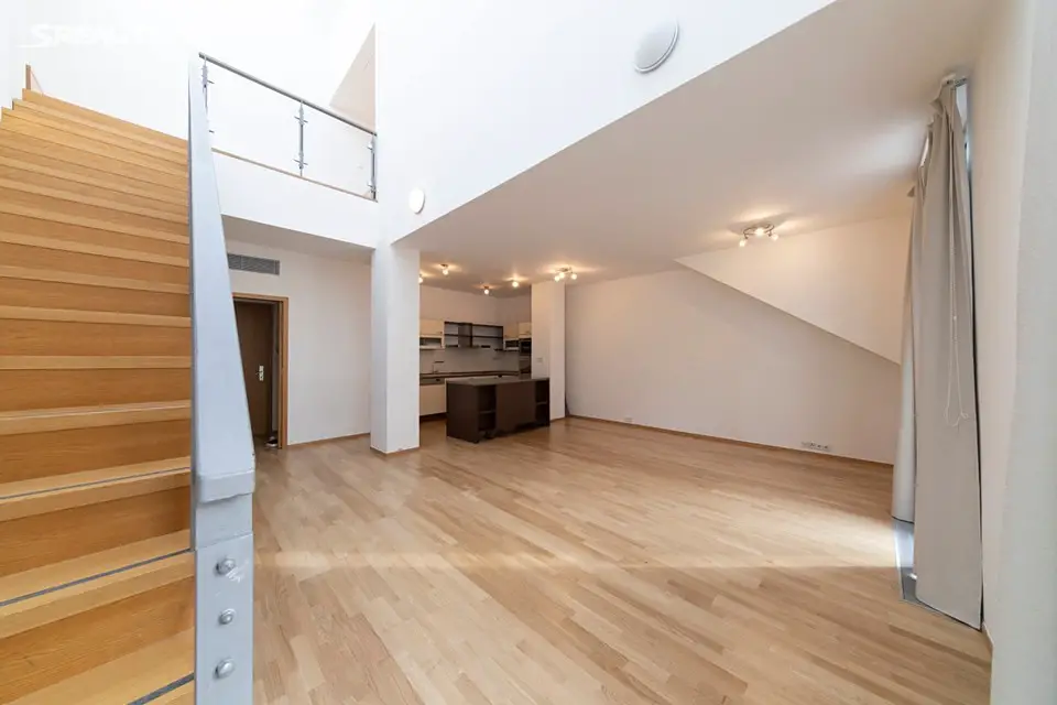 Prodej bytu 4+kk 128 m², Korunní, Praha 10 - Vinohrady