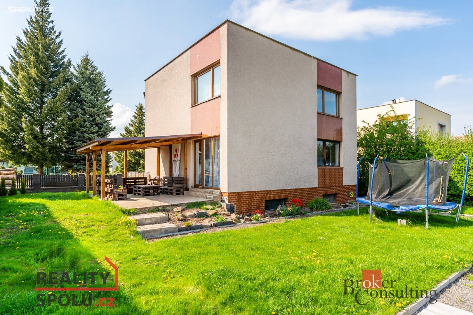 Prodej  rodinného domu 249 m², pozemek 617 m², Čepí, okres Pardubice
