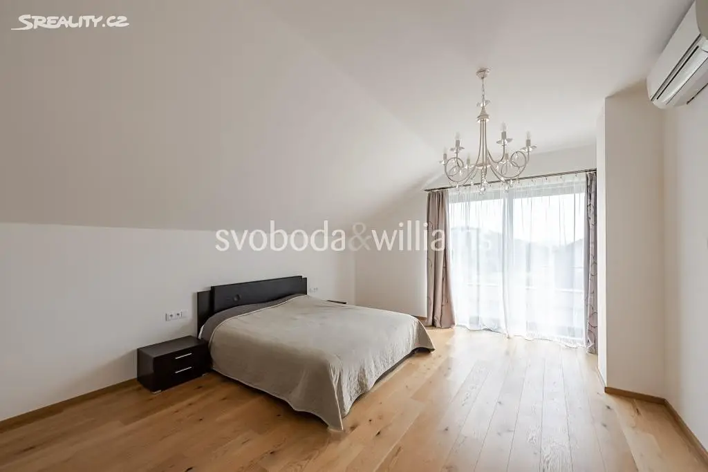 Prodej  rodinného domu 252 m², pozemek 1 511 m², Kunice - Dolní Lomnice, okres Praha-východ