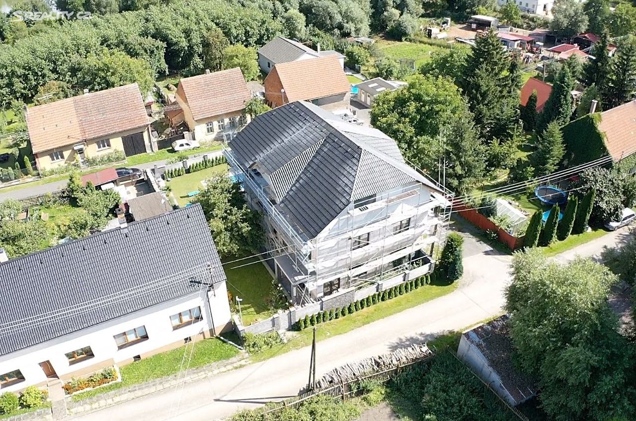 Prodej  vily 450 m², pozemek 400 m², Kroučová, okres Rakovník