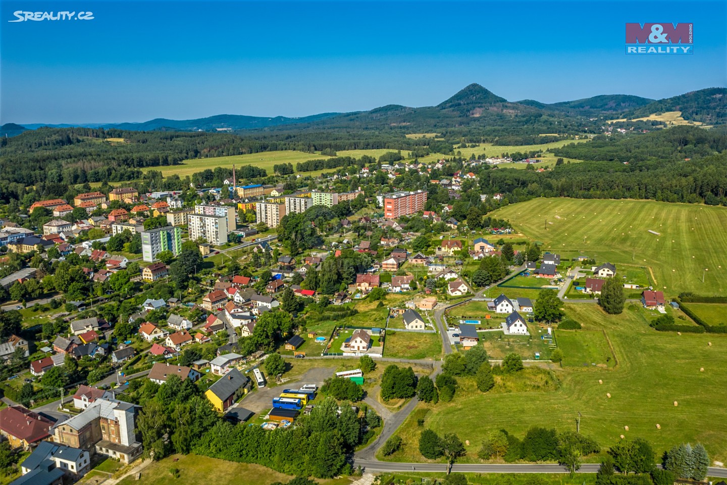 Prodej  stavebního pozemku 2 025 m², Cvikov - Cvikov II, okres Česká Lípa