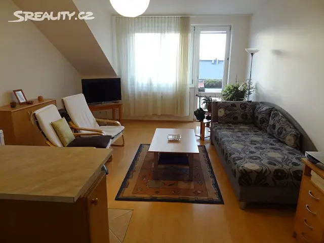 Pronájem bytu 1+kk 35 m², Záběhlická, Praha 10 - Záběhlice