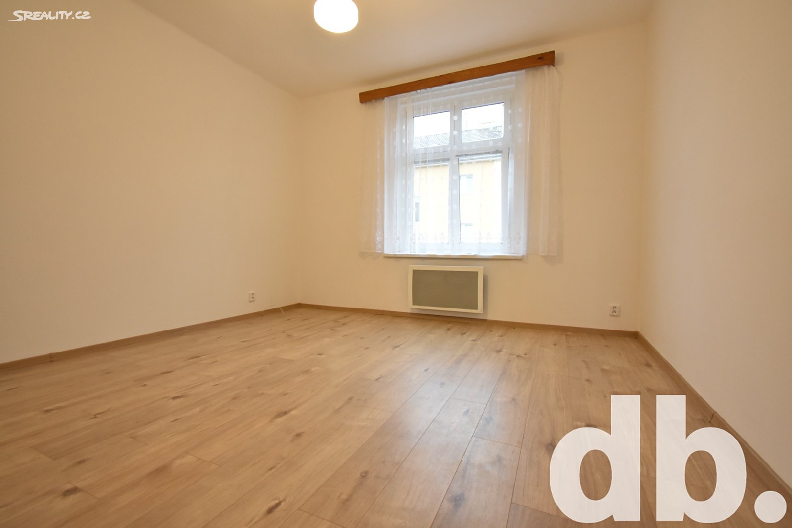 Pronájem bytu 2+1 50 m², Vrchlického, Karlovy Vary