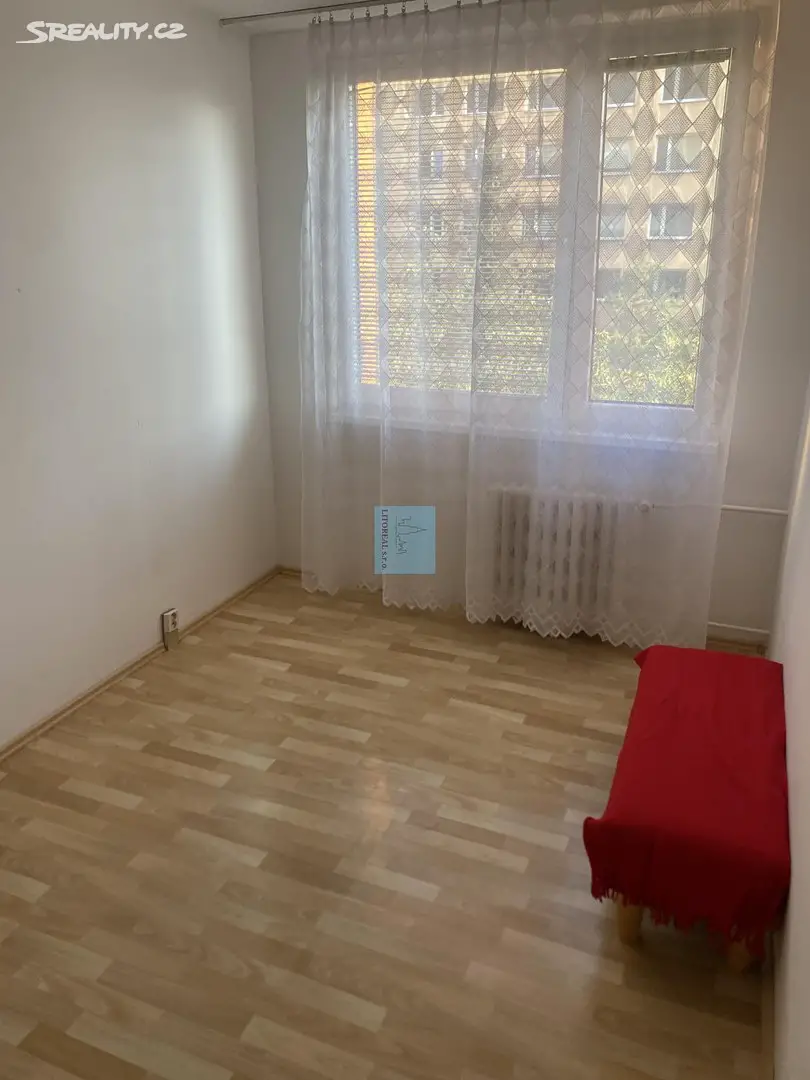 Pronájem bytu 2+kk 42 m², Nezvalova, Litoměřice - Předměstí