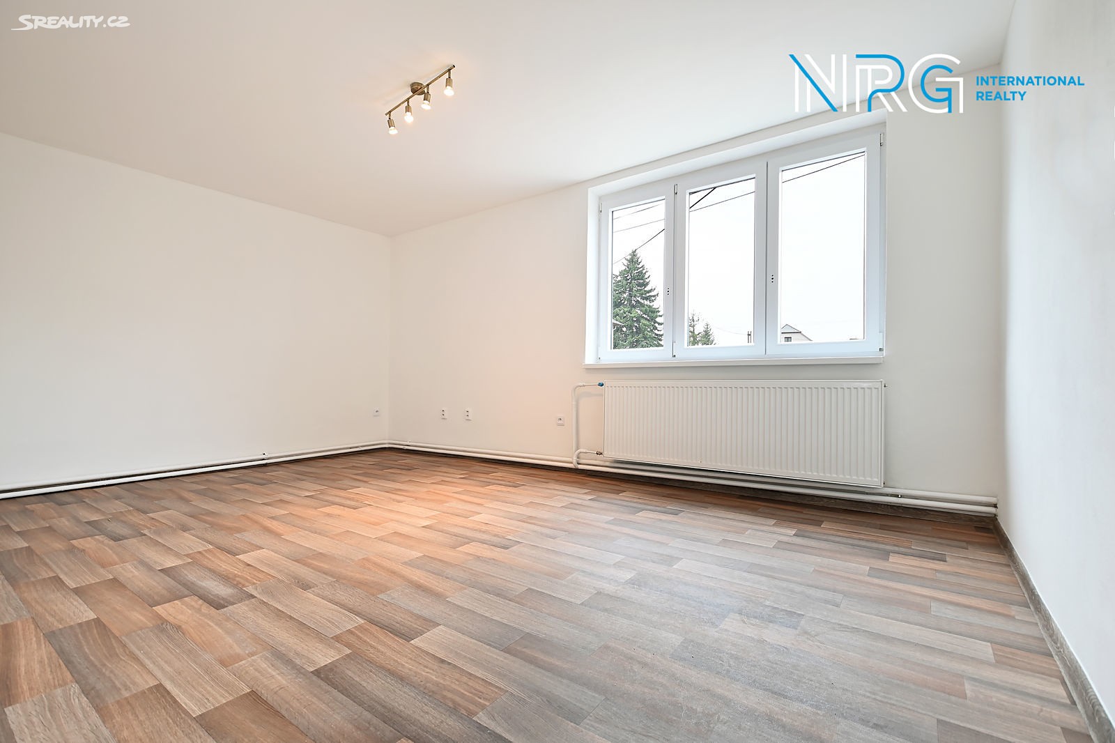 Pronájem bytu 4+1 94 m², Polerady, okres Praha-východ