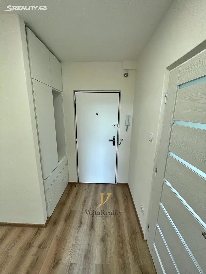 Prodej bytu 2+1 45 m², kpt. Jaroše, Olomouc - Povel