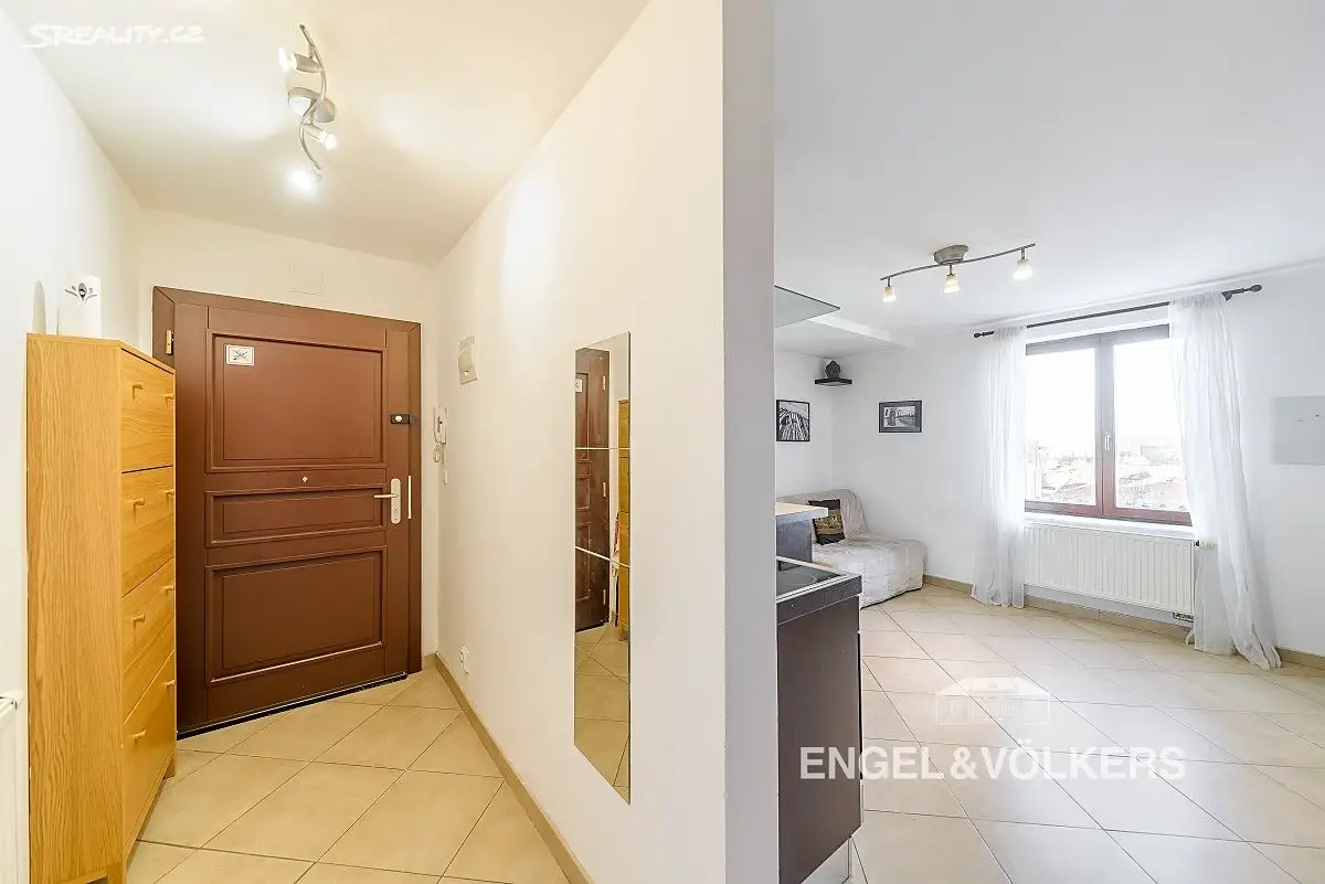 Prodej bytu 2+kk 36 m², Kubelíkova, Praha 3 - Žižkov