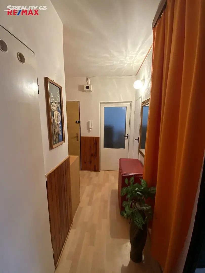 Prodej bytu 3+1 63 m², Školní, Klášterec nad Ohří