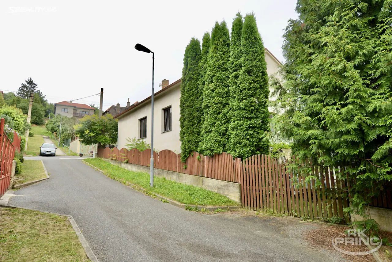 Prodej  rodinného domu 250 m², pozemek 615 m², Beroun - Beroun-Závodí, okres Beroun