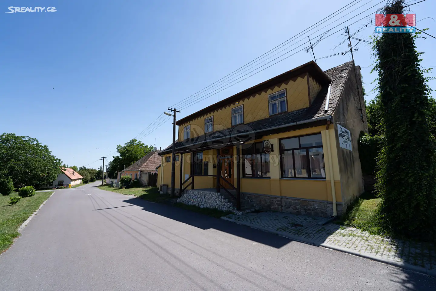 Prodej  rodinného domu 220 m², pozemek 877 m², Chvalatice, okres Znojmo