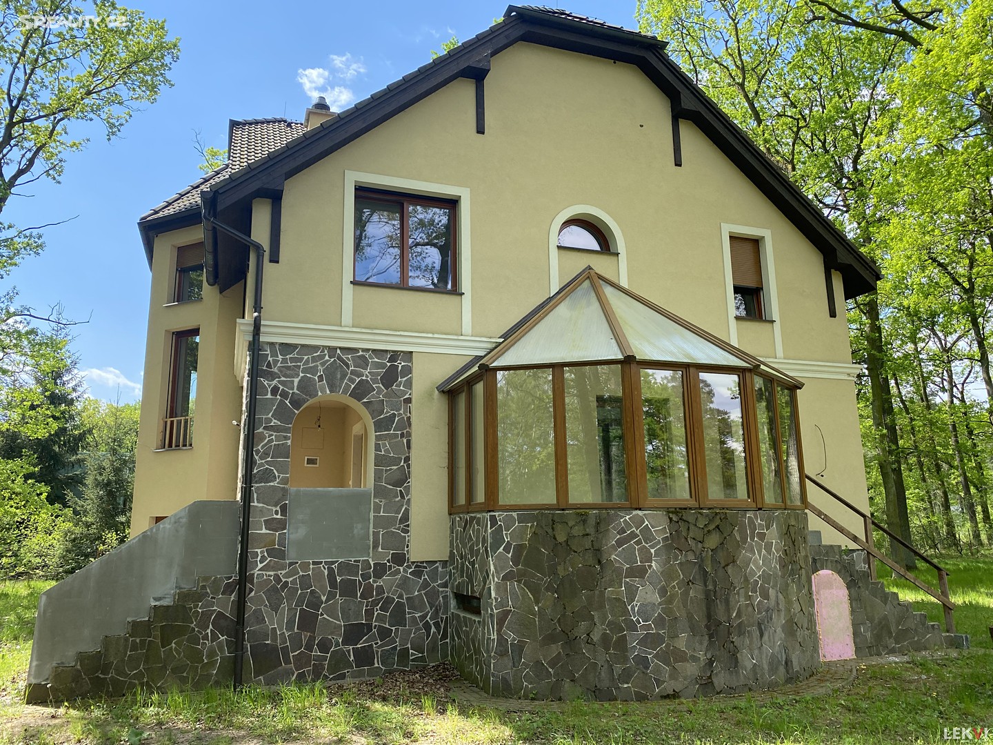Prodej  rodinného domu 364 m², pozemek 3 143 m², Nymburk, okres Nymburk