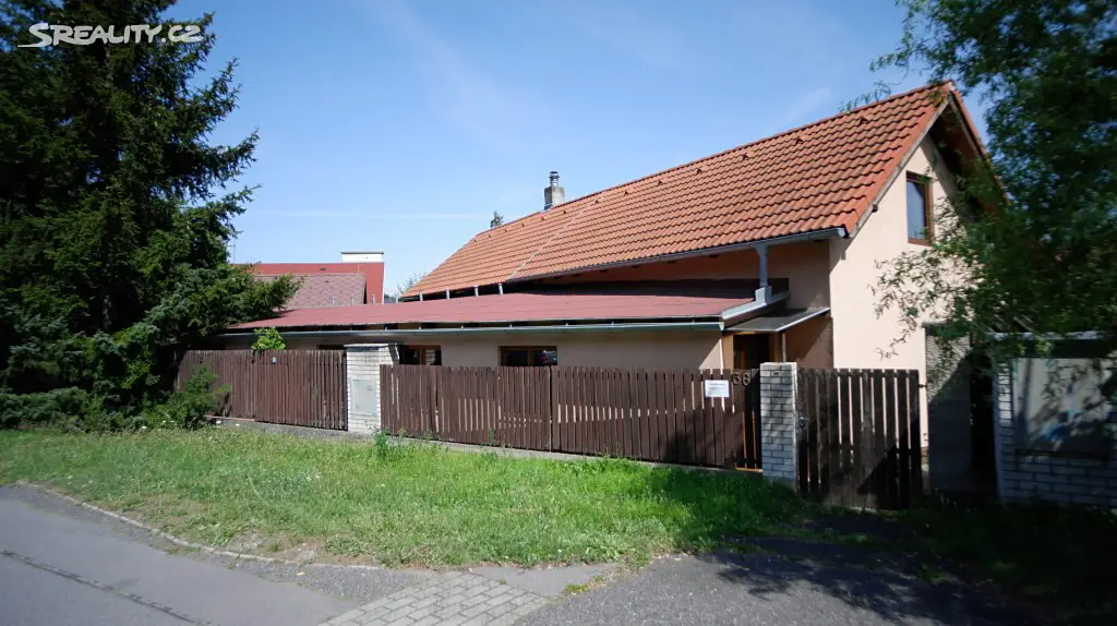 Prodej  vícegeneračního domu 220 m², pozemek 563 m², K Horkám, Praha 10 - Hostivař