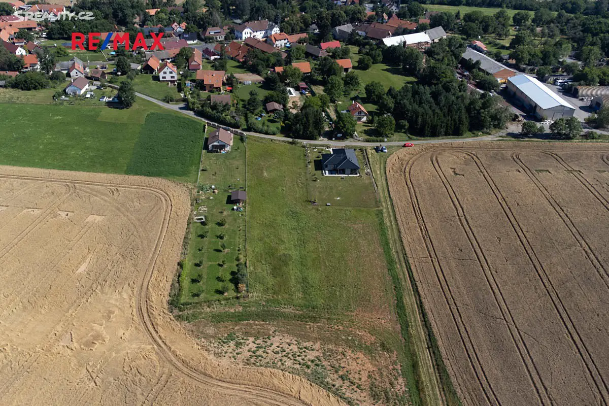 Prodej  stavebního pozemku 2 837 m², Stříbrná Skalice, okres Praha-východ