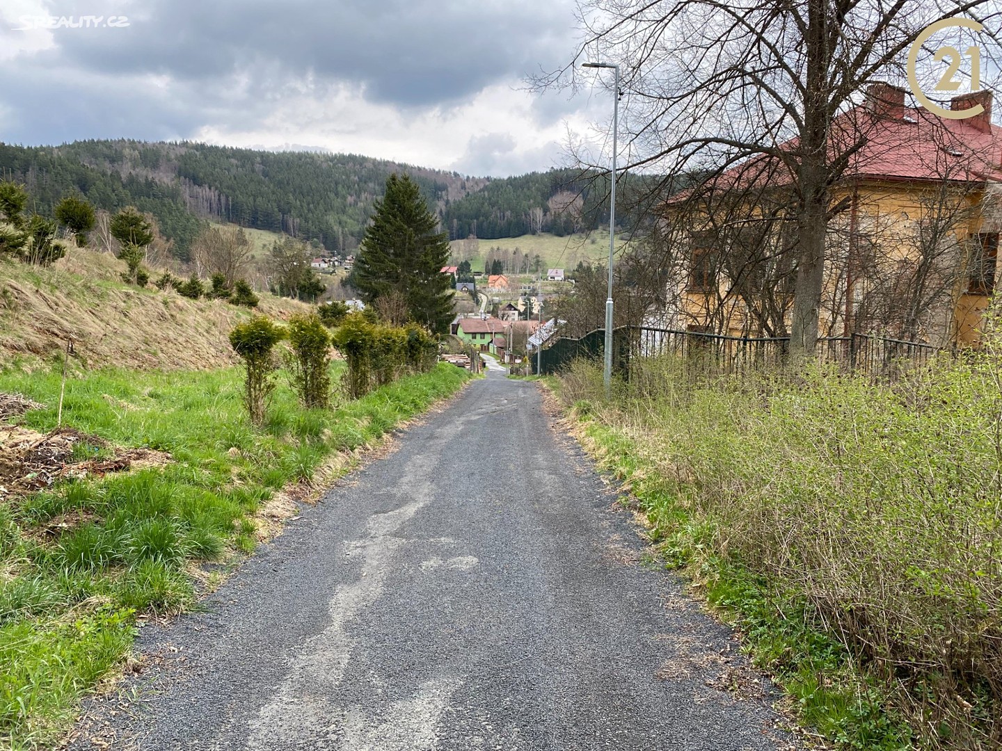 Prodej  stavebního pozemku 800 m², Teplička, okres Karlovy Vary