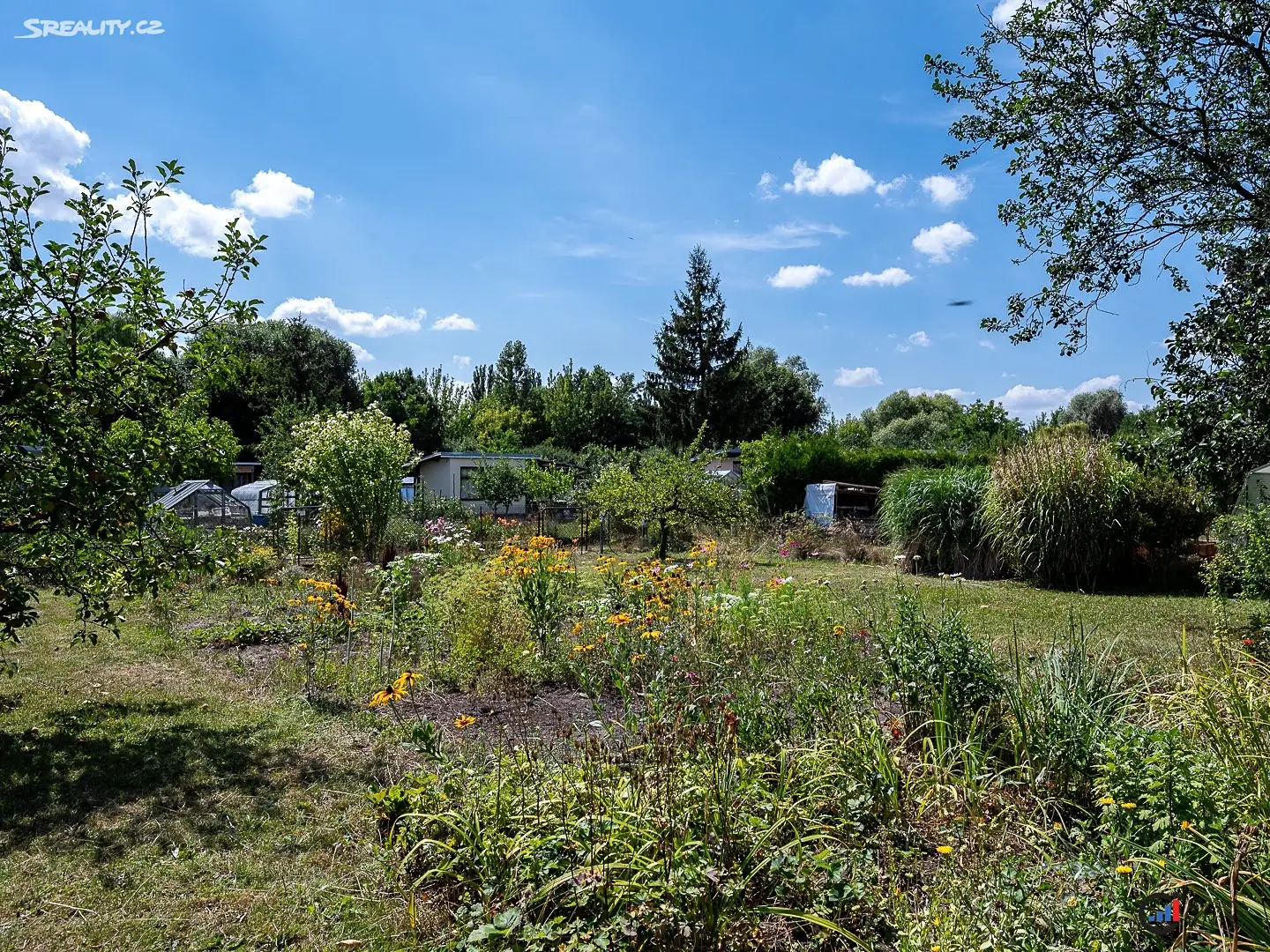 Prodej  zahrady 303 m², Pardubice - Nové Jesenčany, okres Pardubice