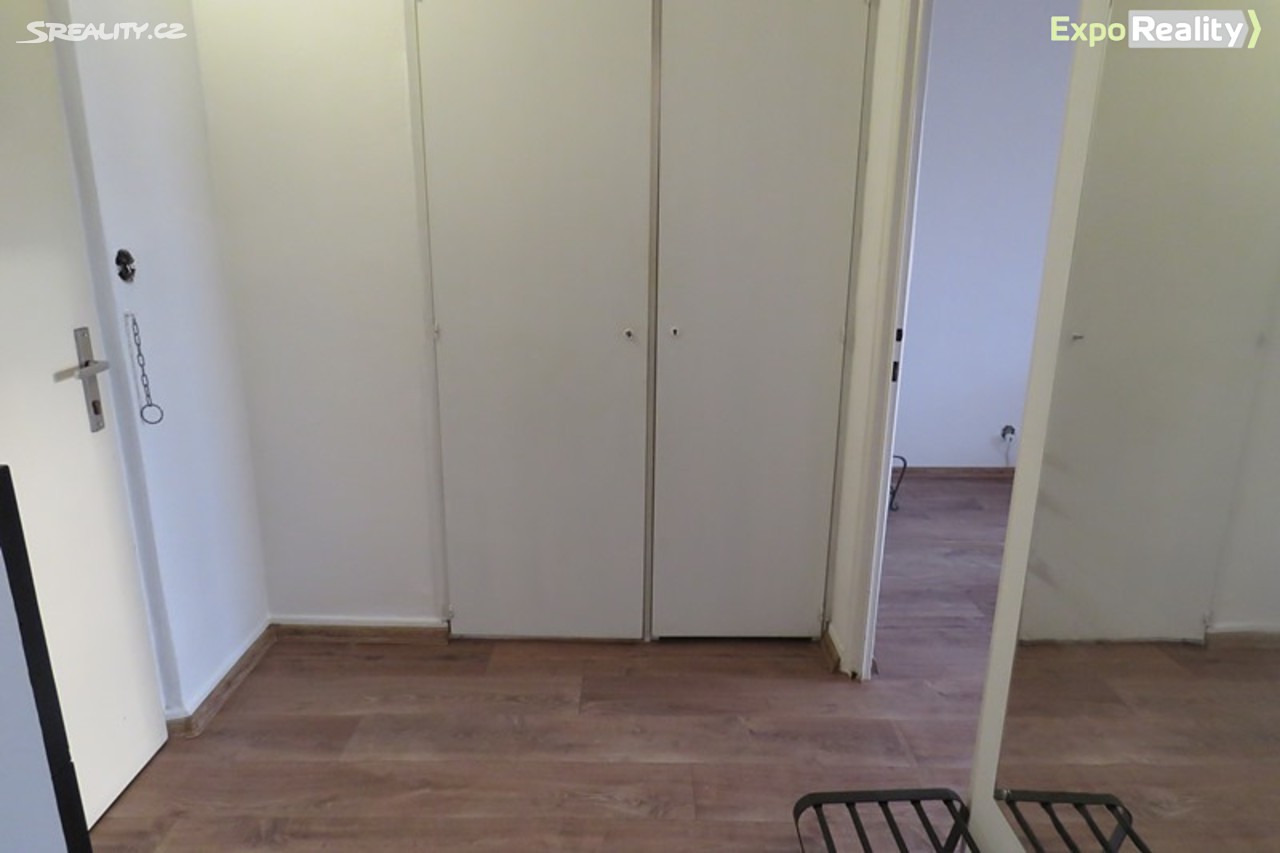 Pronájem bytu 1+1 47 m², Zlín - Prštné, okres Zlín