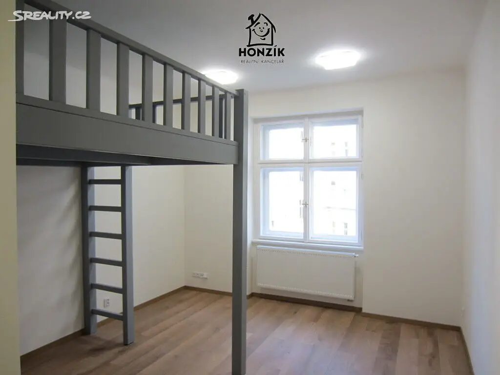 Pronájem bytu 1+kk 31 m², Pod Zvonařkou, Praha 2 - Vinohrady