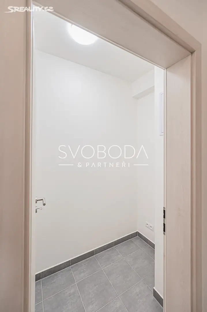 Pronájem bytu 2+kk 51 m², Antonína Petrofa, Hradec Králové - Nový Hradec Králové